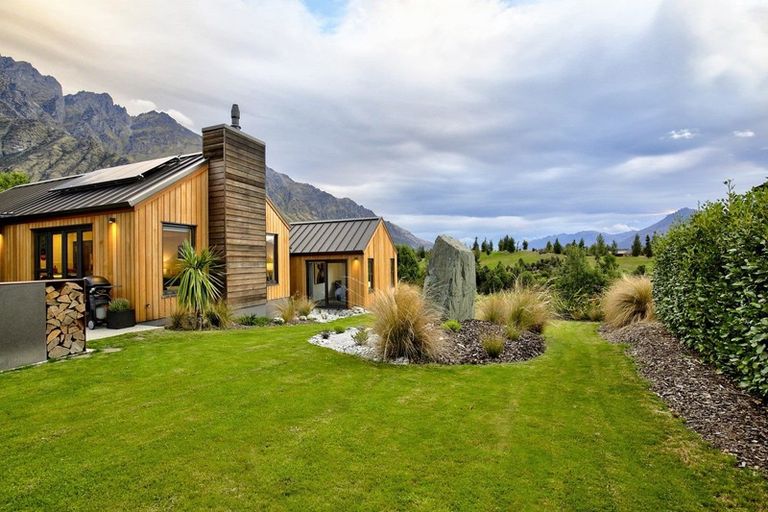 Photo of property in 30 Mckellar Drive, Jacks Point, Queenstown, 9371