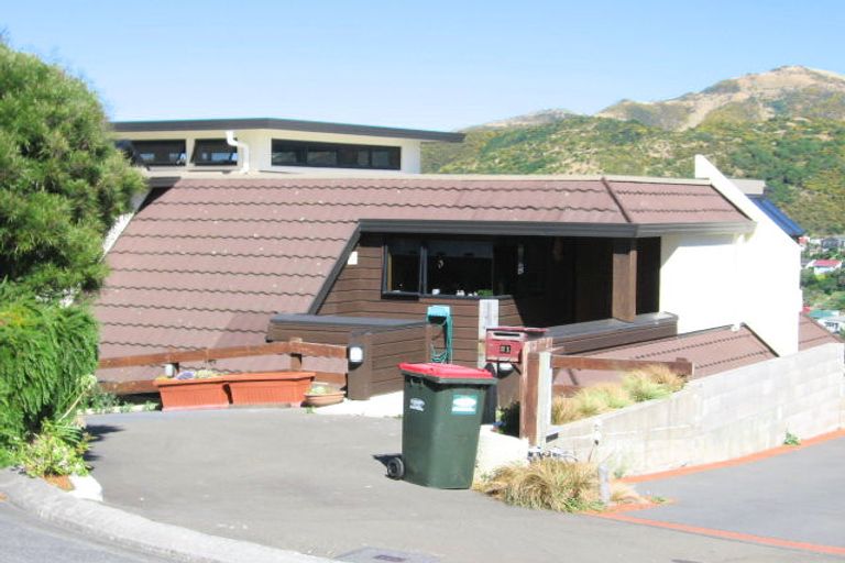 Photo of property in 21 Bay Lair Grove, Island Bay, Wellington, 6023