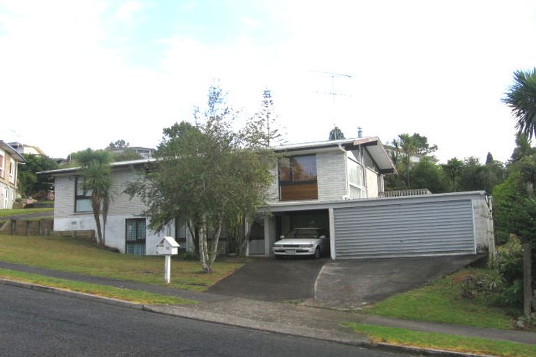 Photo of property in 21 Gretel Place, Hillcrest, Auckland, 0627