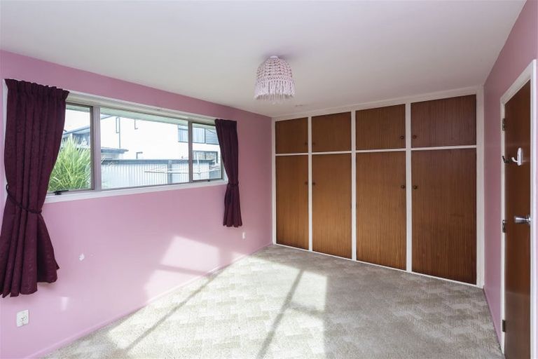 Photo of property in 2/1046 Colombo Street, St Albans, Christchurch, 8014