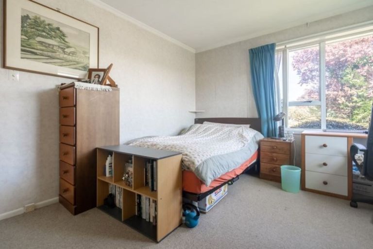 Photo of property in 26 Glenora Place, Hornby, Christchurch, 8042