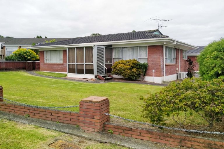 Photo of property in 1/11 Ashdown Place, Pahurehure, Papakura, 2113