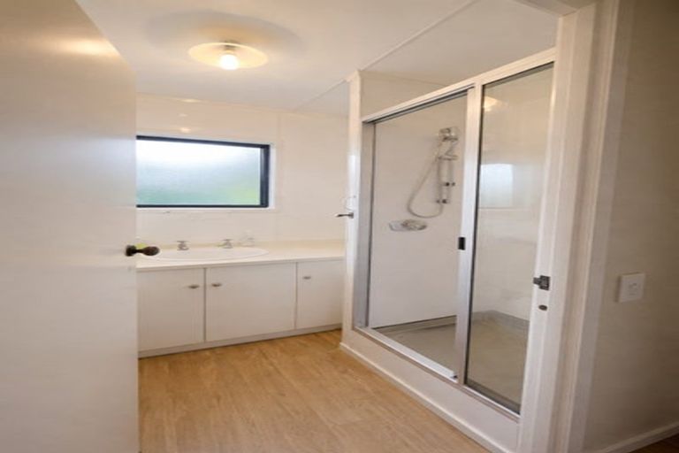 Photo of property in 1/29 Coles Crescent, Papakura, 2110