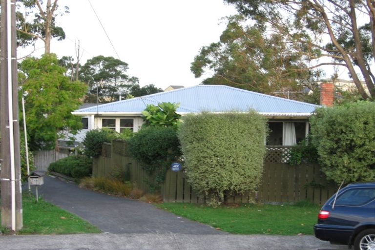 Photo of property in 2/19 Poto Street, Te Atatu South, Auckland, 0610