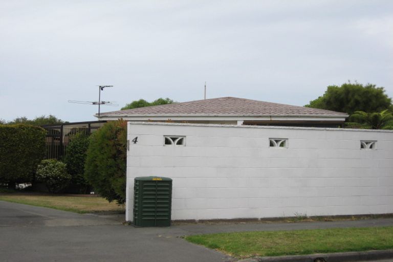 Photo of property in 4 Cowes Street, Avondale, Christchurch, 8061