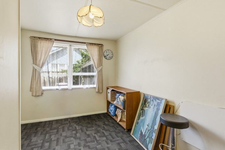 Photo of property in 6 Awatea Street, Levin, 5510