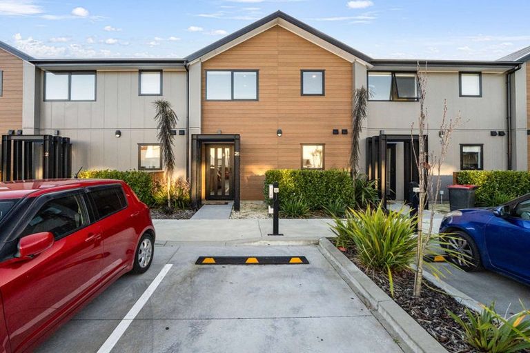 Photo of property in 3/25 Hargest Crescent, Sydenham, Christchurch, 8023