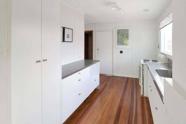 Photo of property in 144 Wainuiomata Road, Wainuiomata, Lower Hutt, 5014