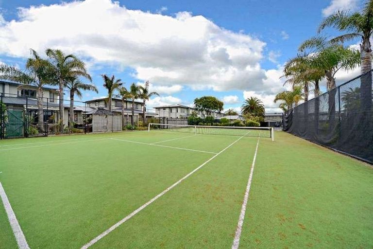 Photo of property in 73a/2 Armoy Drive, East Tamaki, Auckland, 2016
