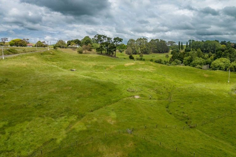 Photo of property in 36 Riverdale Road, Dannevirke, 4930