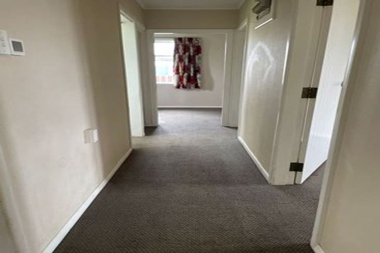 Photo of property in 4 Churchill Crescent, Foxton, 4814