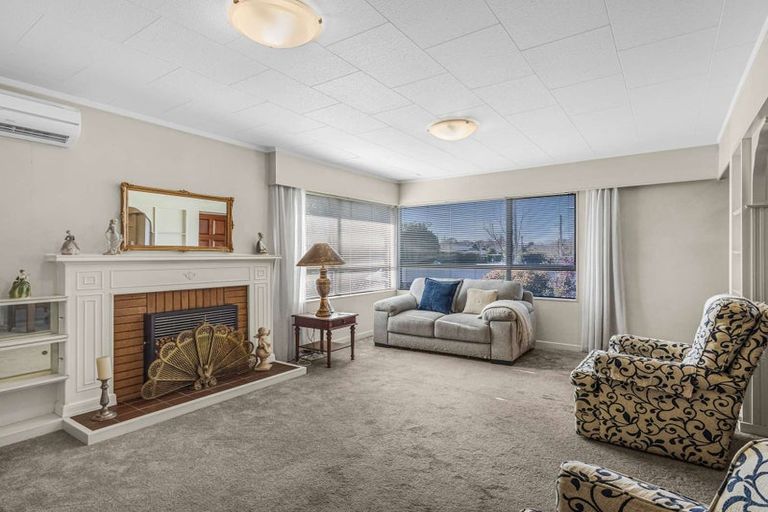 Photo of property in 1/405 Terrace Road, Parkvale, Hastings, 4122