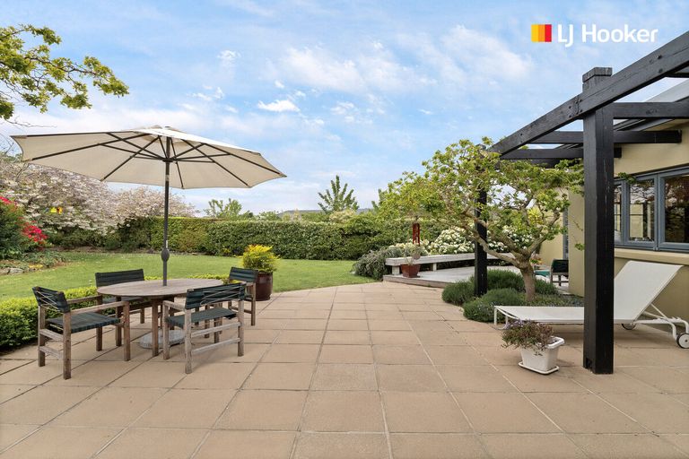 Photo of property in 14 Sunninghurst Drive, Fairfield, Dunedin, 9018