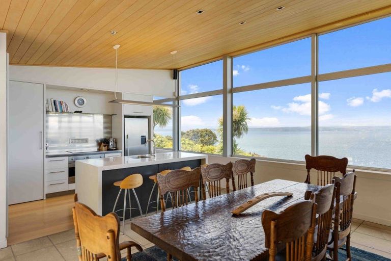 Photo of property in 43 Whakamoenga Point, Acacia Bay, Taupo, 3385