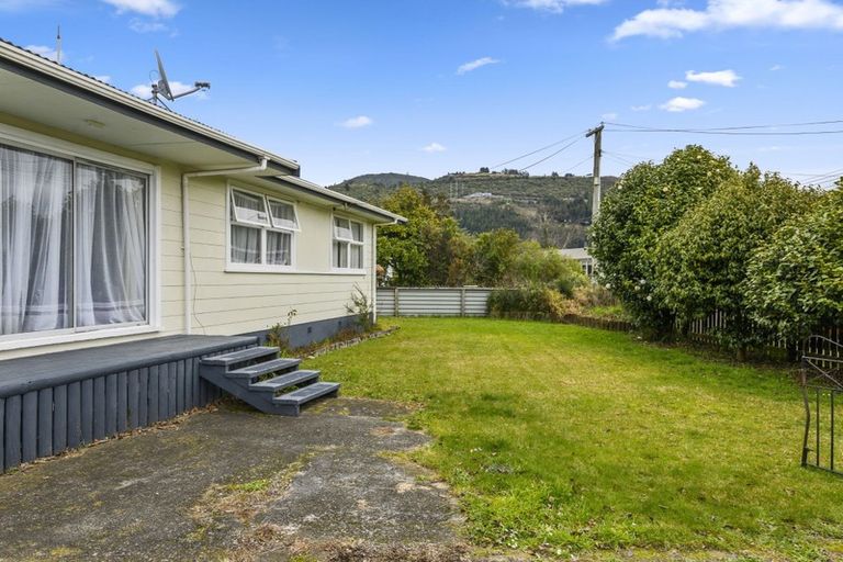 Photo of property in 24 Fenruss Street, Fairy Springs, Rotorua, 3015