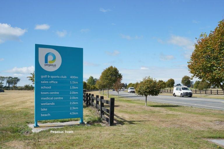 Photo of property in 11 Mara-kai Place, Pegasus, 7612