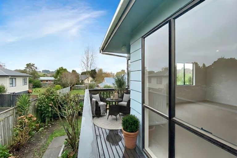 Photo of property in 2/16 Seabrook Avenue, New Lynn, Auckland, 0600