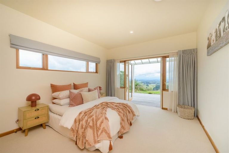 Photo of property in 333 Ngahere Park Road, Turitea, Palmerston North, 4472