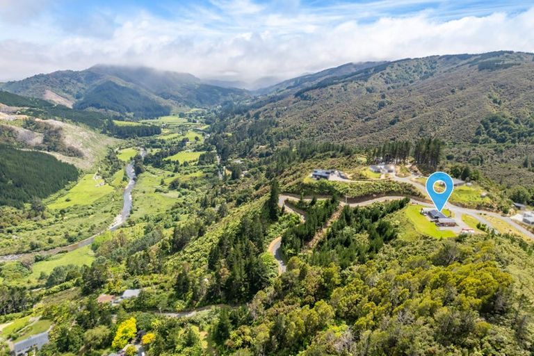 Photo of property in 46 Crest Road, Akatarawa, Upper Hutt, 5372