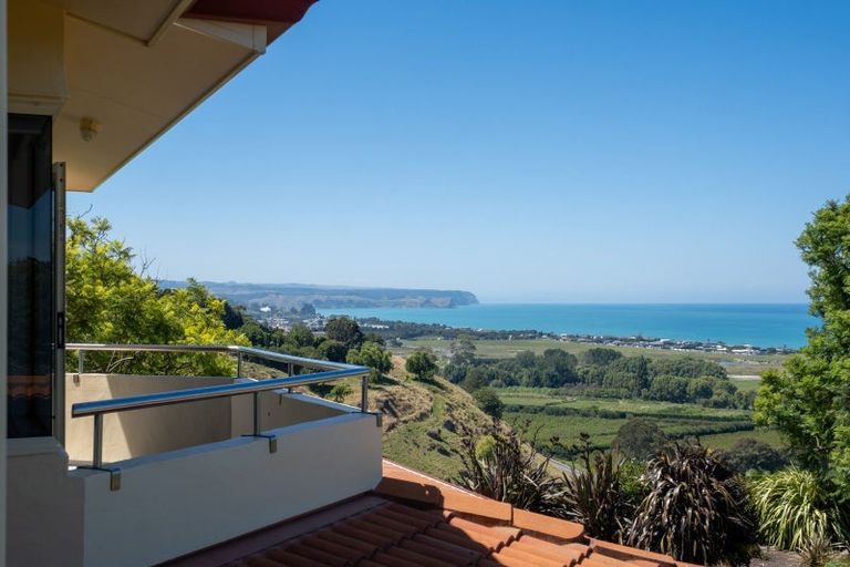 Photo of property in 11 Kaimata Road, Bay View, Napier, 4182