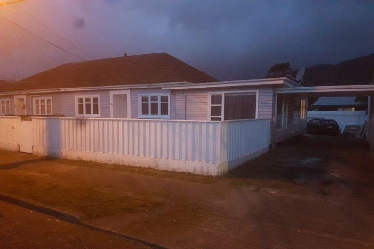 Photo of property in 80a Bell Road, Waiwhetu, Lower Hutt, 5010