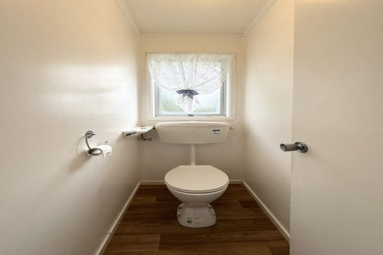 Photo of property in 2/12 Velma Road, Hillcrest, Auckland, 0627