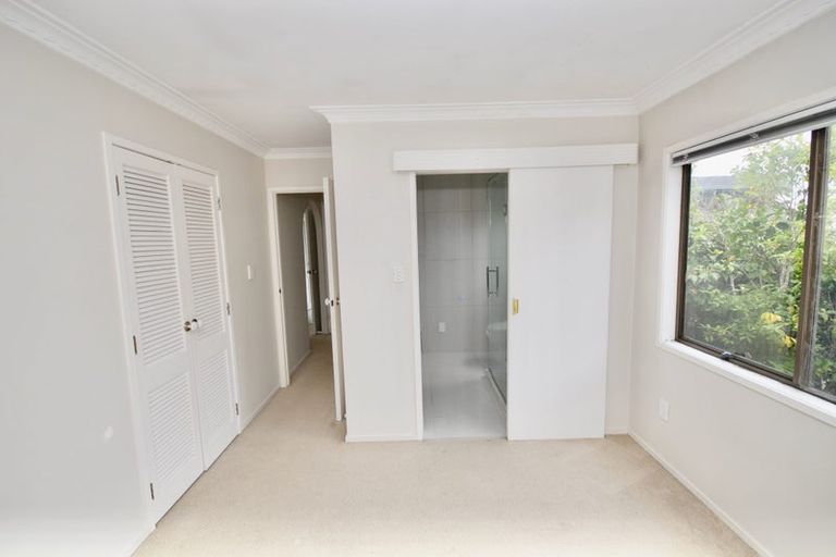 Photo of property in 2/12 Marama Street, Castor Bay, Auckland, 0620