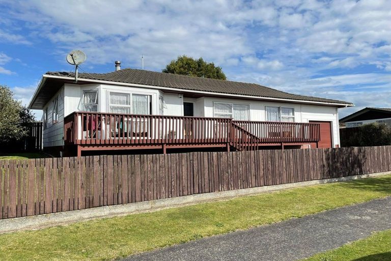 Photo of property in 32 Waimate Crescent, Tokoroa, 3420