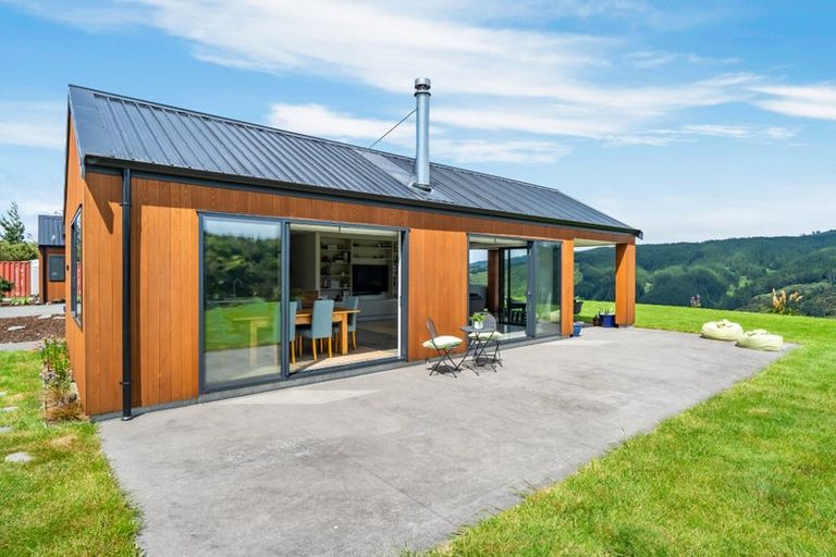 Photo of property in 46 Crest Road, Akatarawa, Upper Hutt, 5372