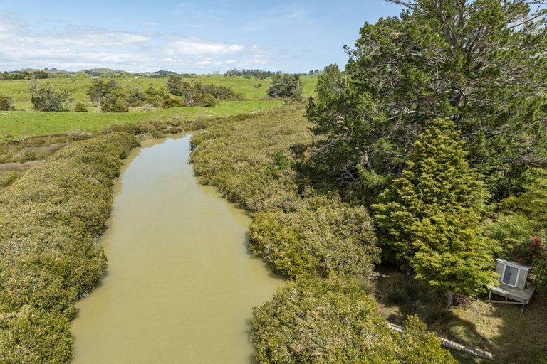 Photo of property in 85c Te Pahi River Drive, Paparoa, Maungaturoto, 0583