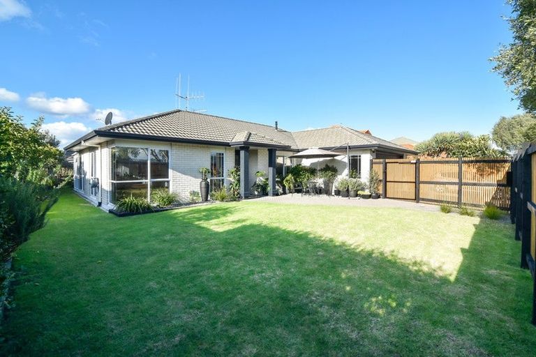 Photo of property in 215 Gloucester Road, Mount Maunganui, 3116