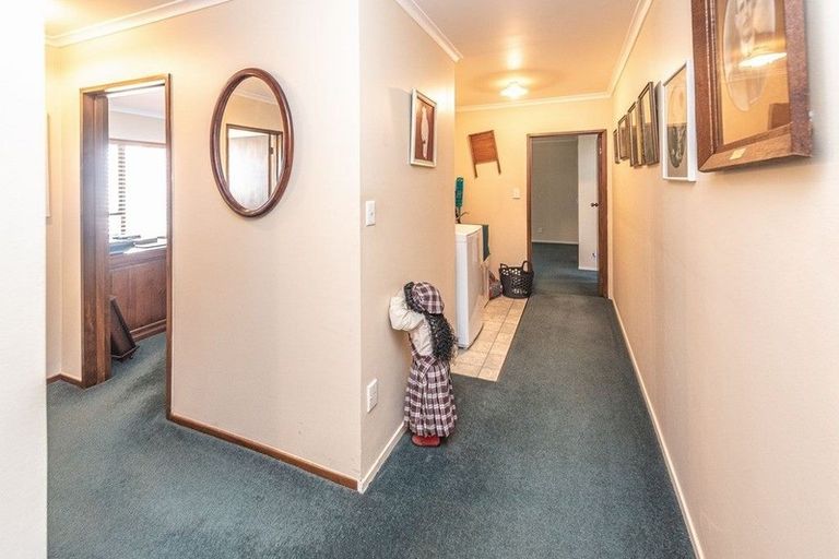 Photo of property in 11 Warwick Place, Springvale, Whanganui, 4501