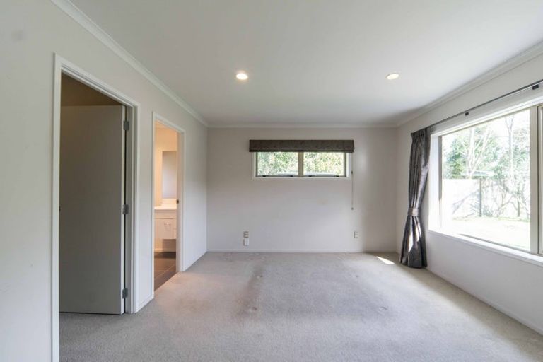 Photo of property in 27 Whitney Place, Rototuna North, Hamilton, 3210