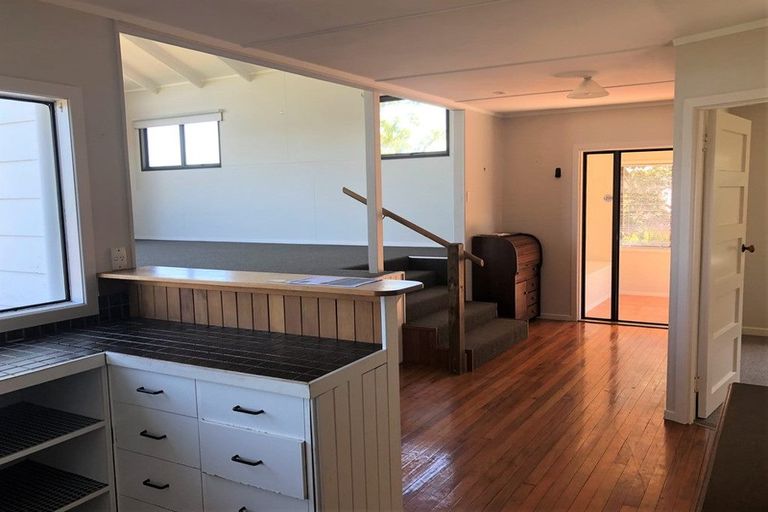 Photo of property in 99 Doves Bay Road, Kerikeri, 0294