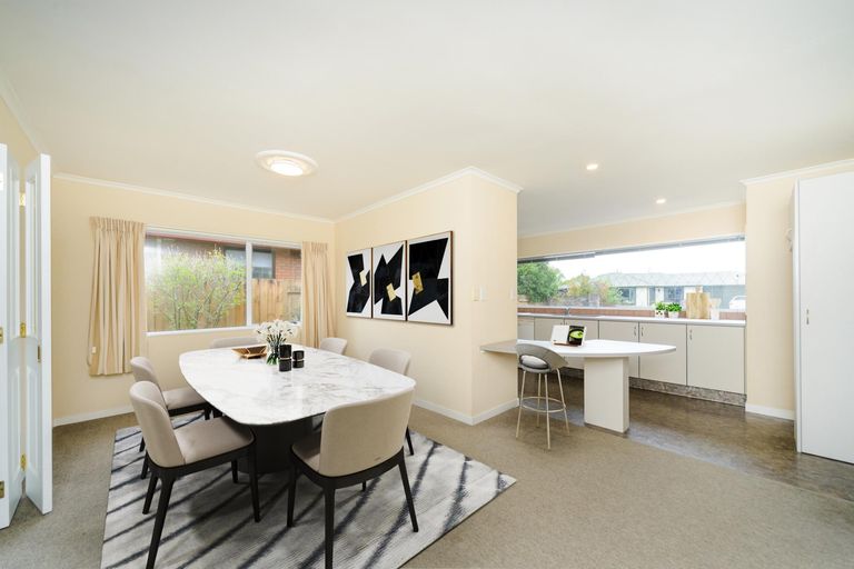 Photo of property in 4 Royal Oak Drive, Kelvin Grove, Palmerston North, 4414
