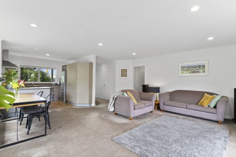 Photo of property in 28 Cotter Street, Greytown, 5712