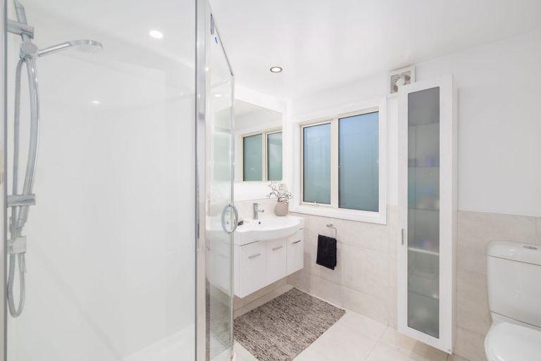 Photo of property in 48 Glandovey Road, Fendalton, Christchurch, 8052