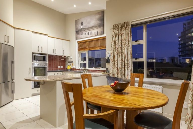 Photo of property in 3 Golf Road, Paraparaumu Beach, Paraparaumu, 5032