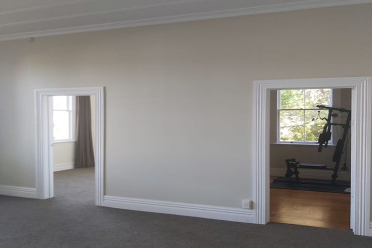 Photo of property in 2 Hinemoa Street, Birkenhead, Auckland, 0626