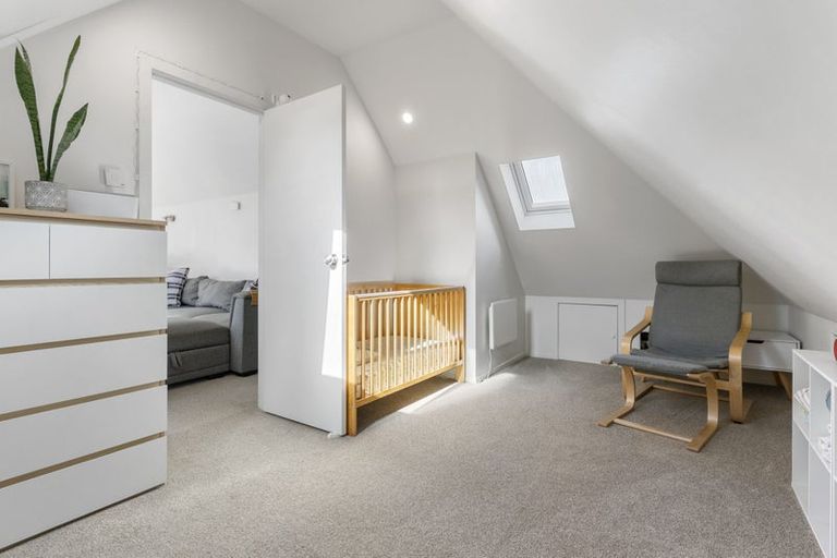 Photo of property in 2/231 Hurstmere Road, Takapuna, Auckland, 0622