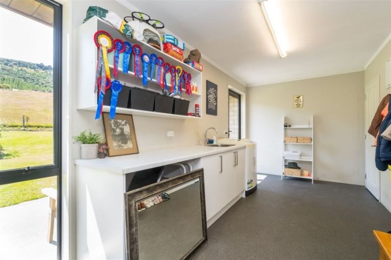 Photo of property in 38 Tara Hills Drive, North Taieri, Mosgiel, 9092