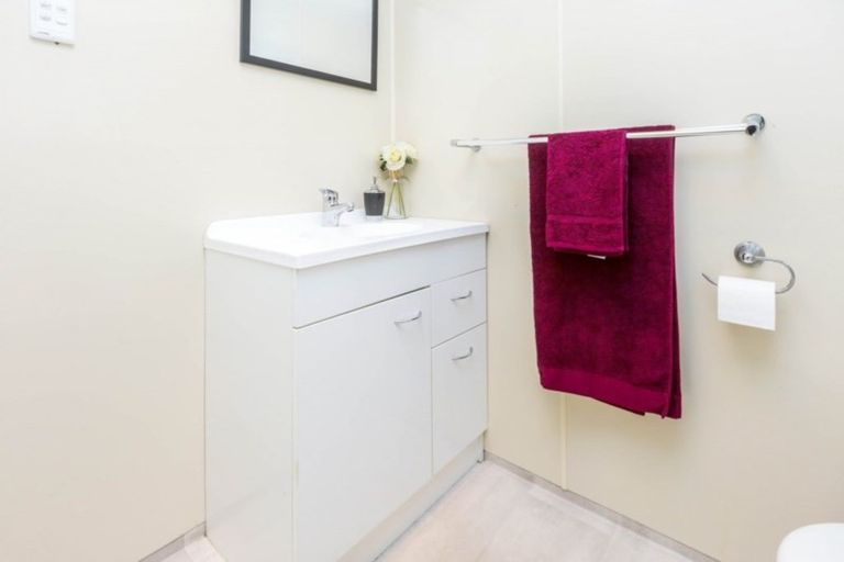 Photo of property in 30 Castle Crescent, Stokes Valley, Lower Hutt, 5019