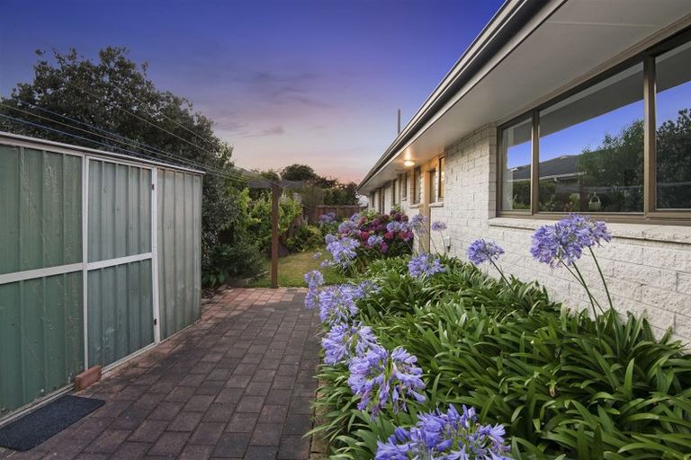 Photo of property in 27b Montclare Avenue, Ilam, Christchurch, 8041