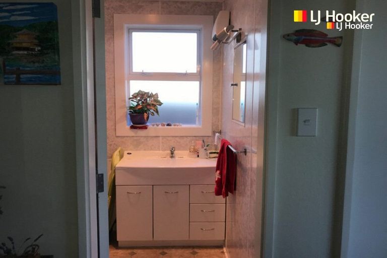 Photo of property in 138 Larnach Road, Waverley, Dunedin, 9013