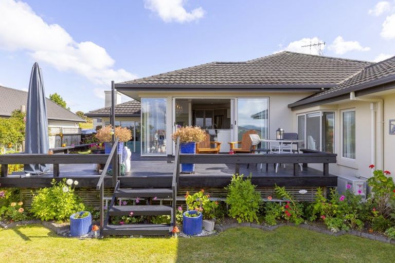 Photo of property in 17 Acacia Bay Road, Nukuhau, Taupo, 3330