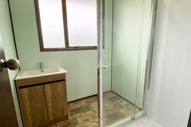 Photo of property in 141 Moire Road, West Harbour, Auckland, 0618