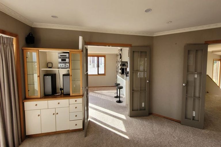 Photo of property in 85c Eliot Street, New Plymouth, 4310