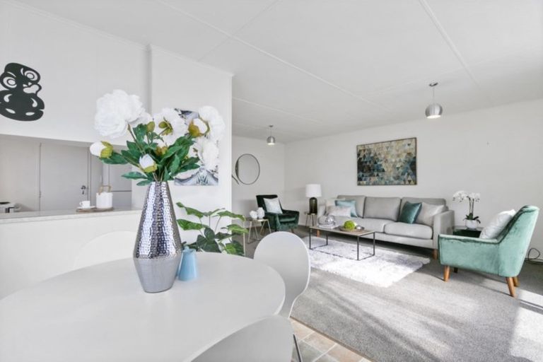 Photo of property in 321a Wellington Road, Wainuiomata, Lower Hutt, 5014