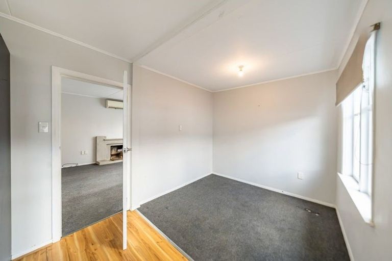 Photo of property in 5 Bythell Street, Wainuiomata, Lower Hutt, 5014
