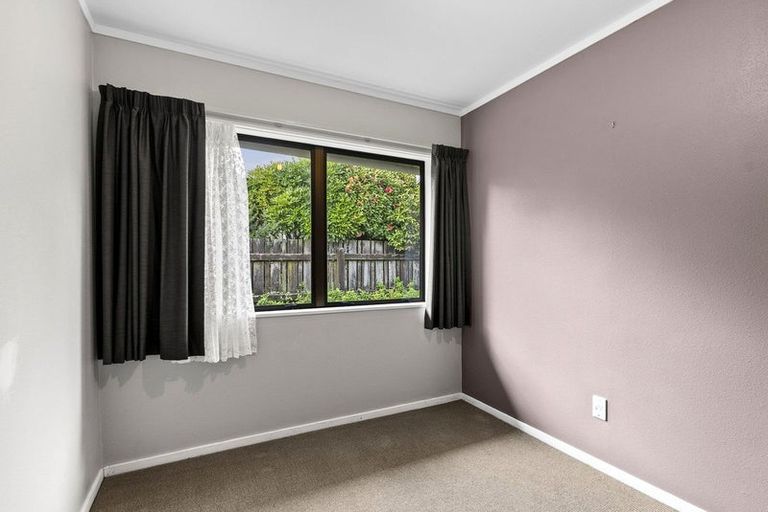 Photo of property in 33b Branch Road, Highlands Park, New Plymouth, 4312
